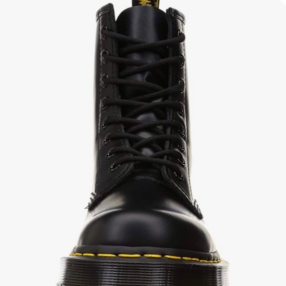 Dr. Martens Unisex 1460 Bex Smooth Leather Platform Boot size 8 - Picture 3 of 8